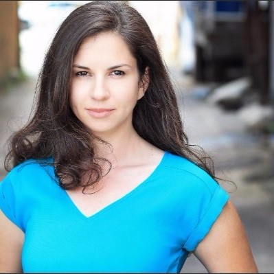 Sara Nichols Headshot